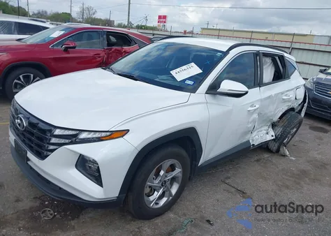 2022 Hyundai Tucson Sel z USA, uszkodzony, nr VIN 5NMJB3AE3NH123244